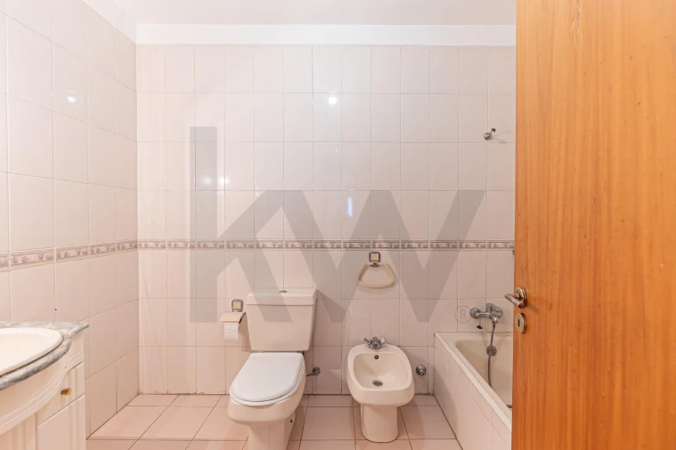 Apartamento T2 para Venda em Mafamude e Vilar do Paraíso Foto 12