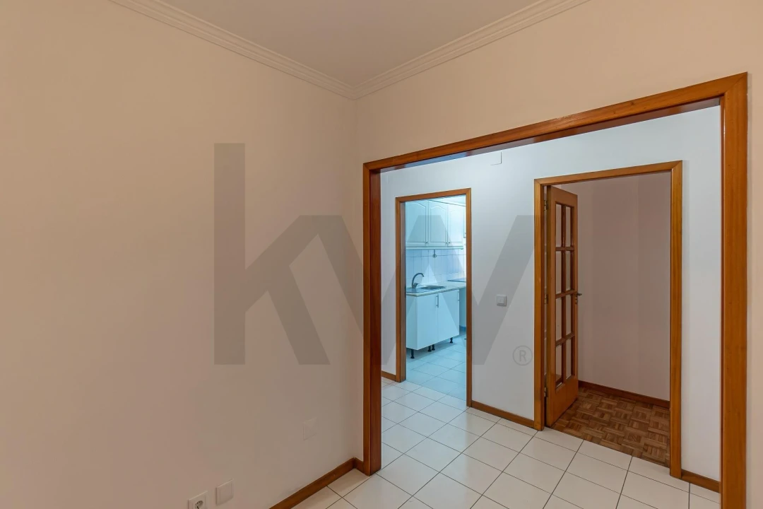 Apartamento T2 para Venda em Mafamude e Vilar do Paraíso Foto 8