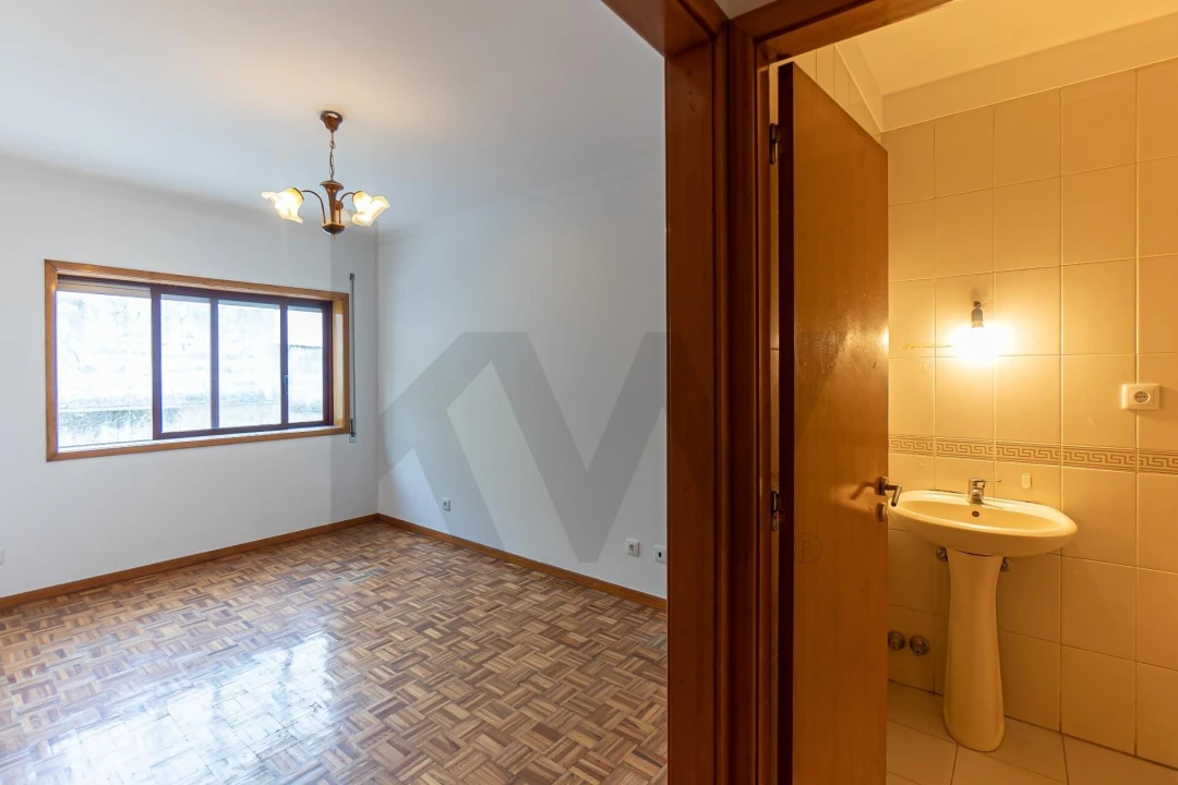 Apartamento T2 para Venda em Mafamude e Vilar do Paraíso Foto 16