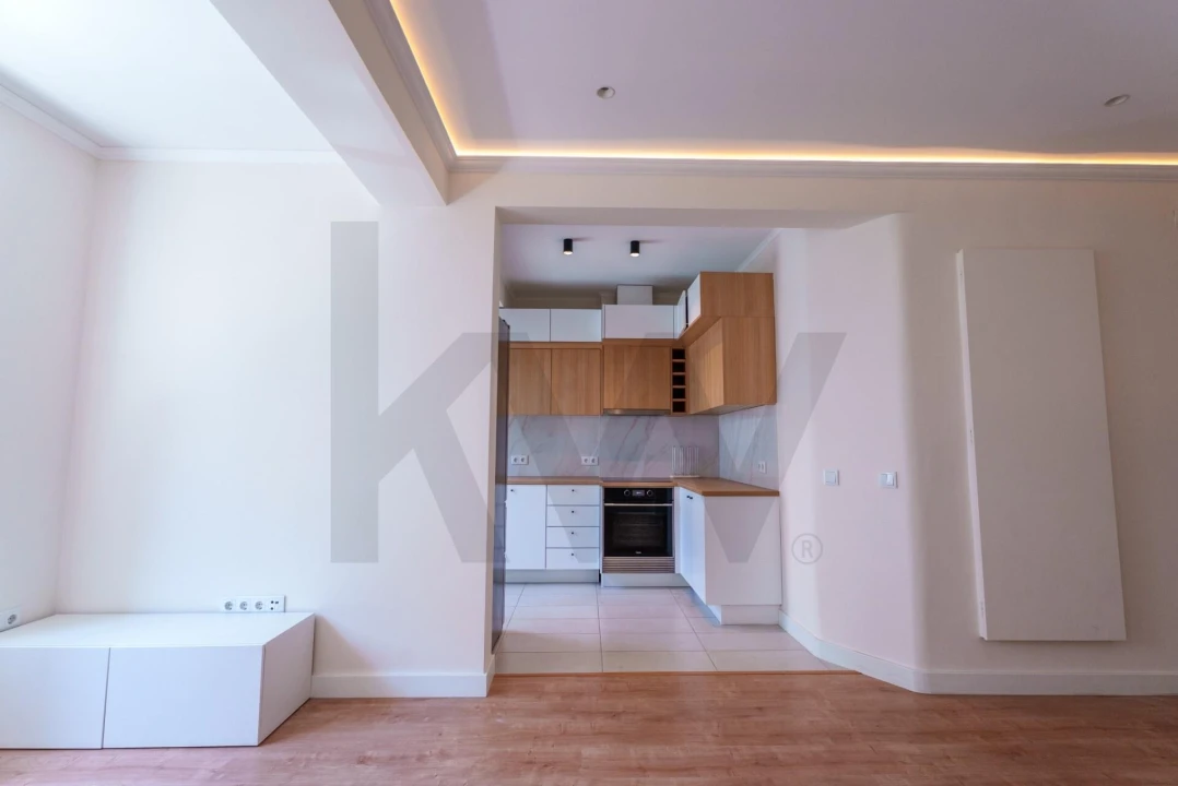 Apartamento T2 para Arrendamento em Campolide Foto 47