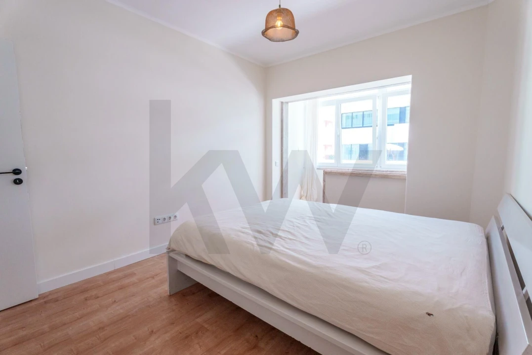 Apartamento T2 para Arrendamento em Campolide Foto 24