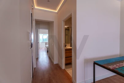 Apartamento T2 para Arrendamento em Campolide