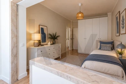 Apartamento T2 para Arrendamento em Campolide