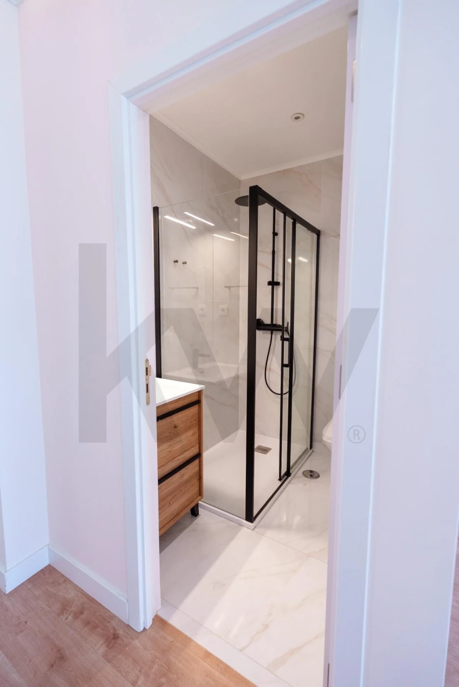 Apartamento T2 para Arrendamento em Campolide Foto 42