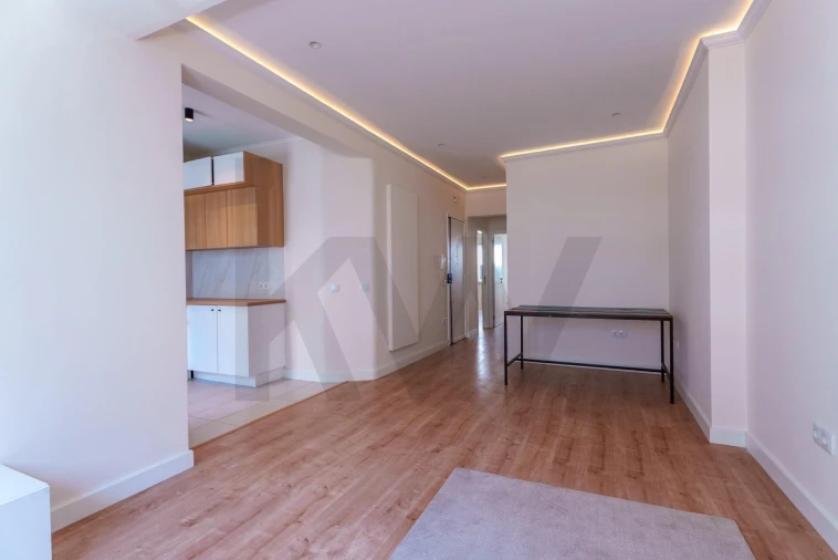 Apartamento T2 para Arrendamento em Campolide Foto 50