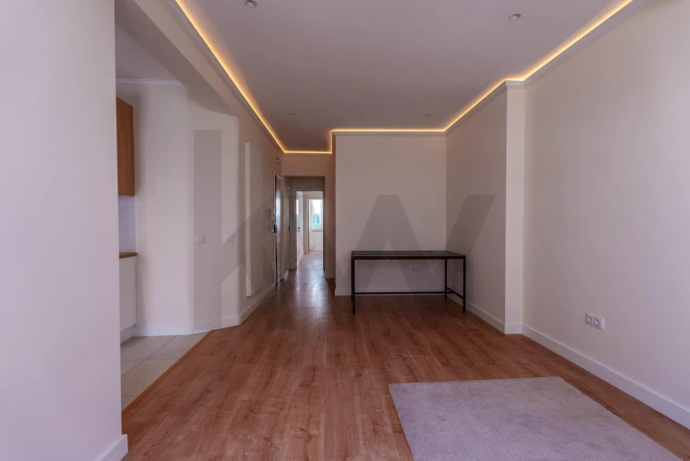 Apartamento T2 para Arrendamento em Campolide Foto 72
