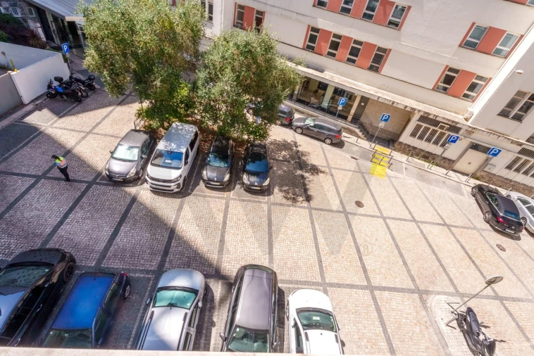 Apartamento T2 para Arrendamento em Campolide Foto 71