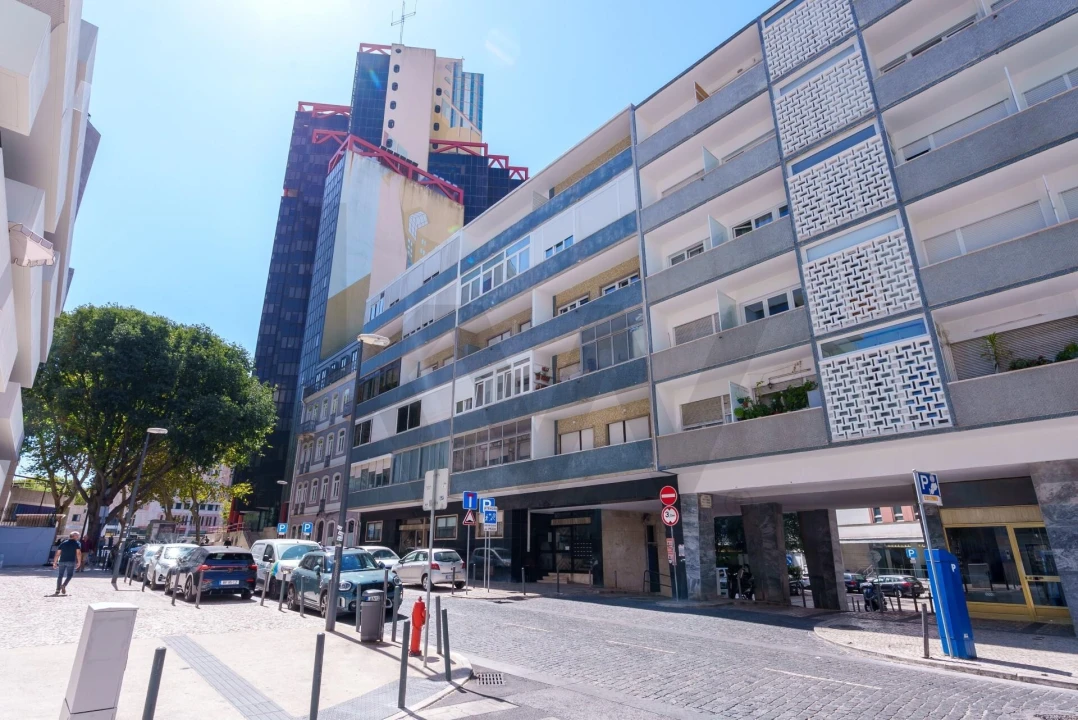 Apartamento T2 para Arrendamento em Campolide Foto 75