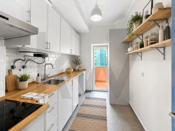 Apartamento T1 para Arrendamento em Avenidas Novas