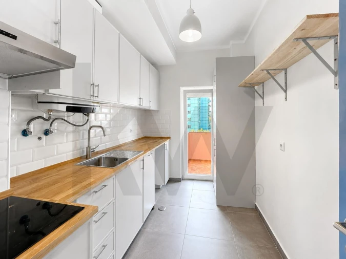 Apartamento T1 para Arrendamento em Avenidas Novas Foto 13