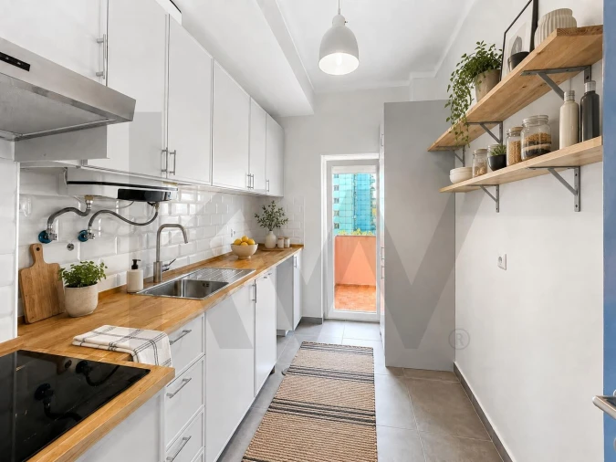 Apartamento T1 para Arrendamento em Avenidas Novas Foto 14