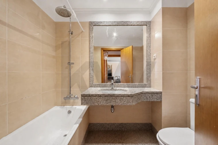 Apartamento T3 para Venda em São Martinho Foto 13