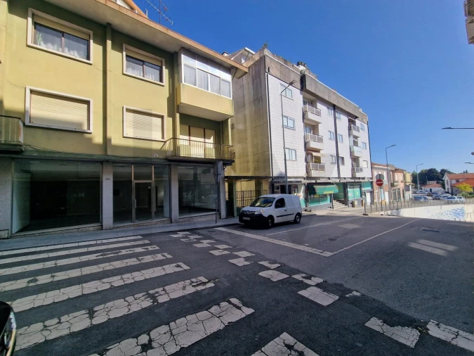 Loja para Venda em São João da Madeira Foto 8
