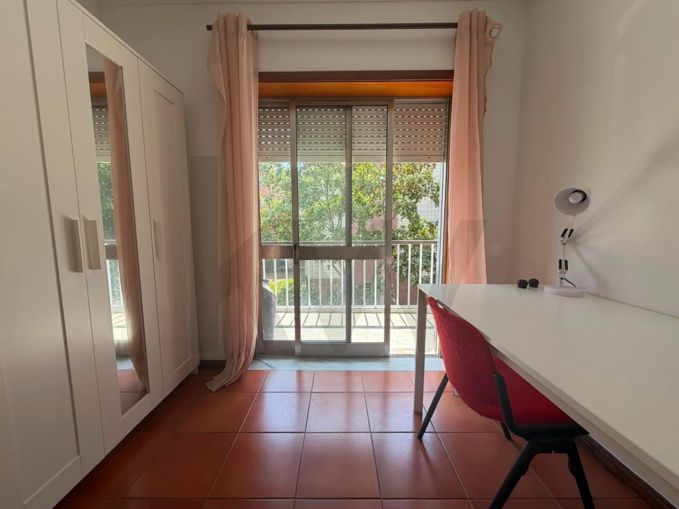 Quarto para Arrendamento em Requeixo, Nossa Senhora de Fátima e Nariz Foto 7
