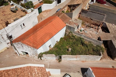 Armazém para Venda em Vila do Bispo e Raposeira