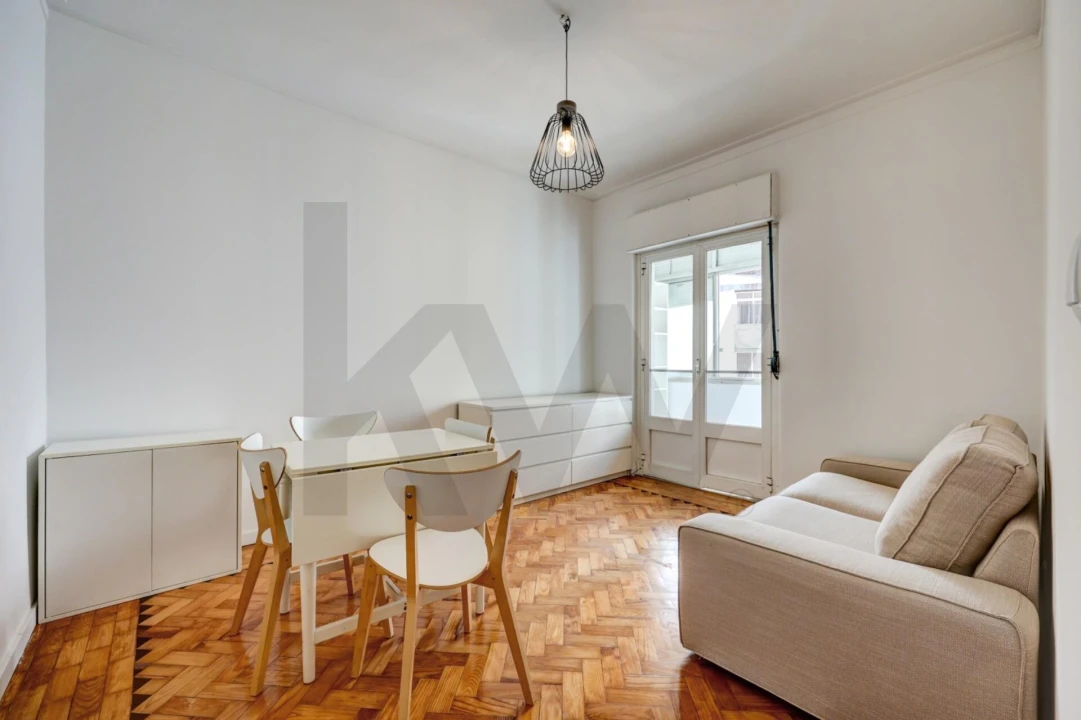 Apartamento T1 para Venda em Avenidas Novas Foto 10