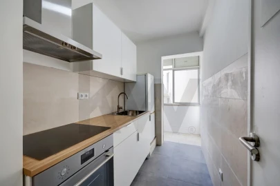 Apartamento T1 para Venda em Avenidas Novas