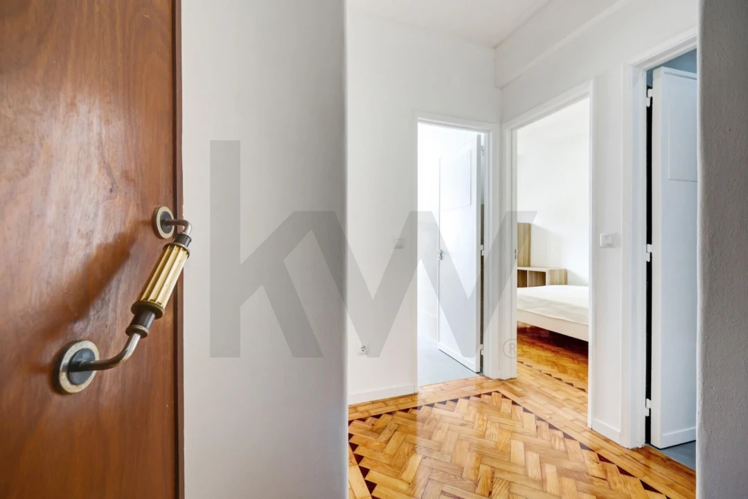 Apartamento T1 para Venda em Avenidas Novas Foto 11