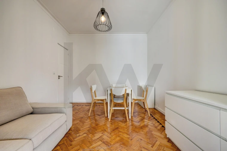 Apartamento T1 para Venda em Avenidas Novas Foto 8