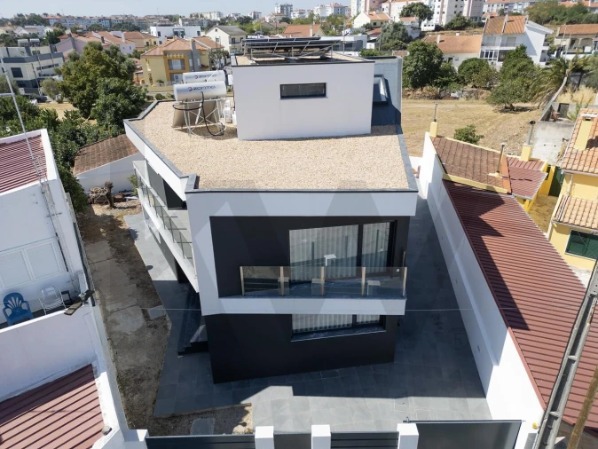 Prédio para Venda em Seixal, Arrentela e Aldeia de Paio Pires Foto 3