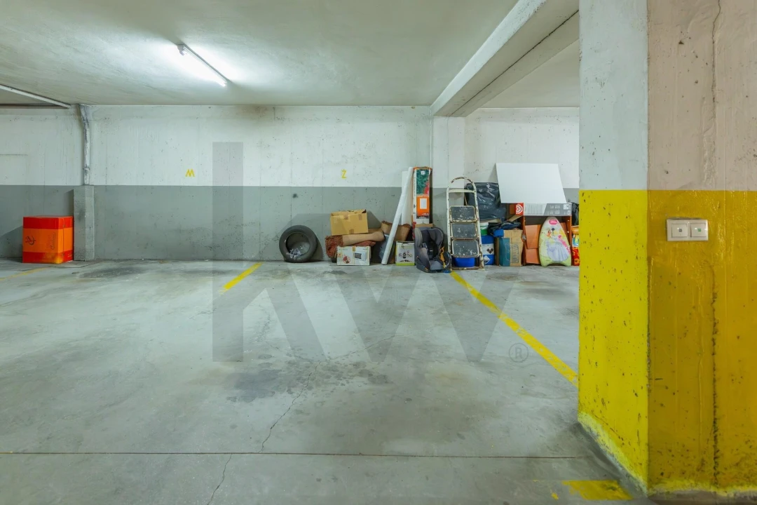 Apartamento T3 para Venda em Arrifana Foto 25