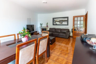 Apartamento T3 para Venda em Arrifana