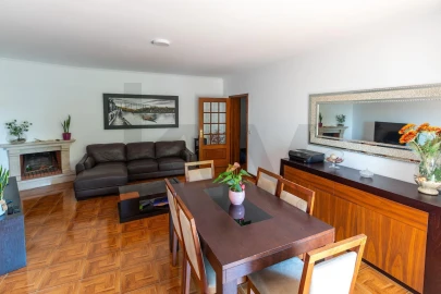 Apartamento T3 para Venda em Arrifana