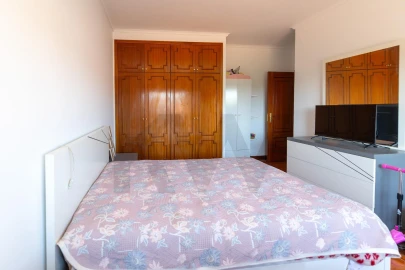 Apartamento T3 para Venda em Arrifana