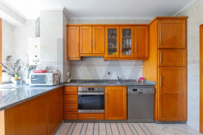Apartamento T3 para Venda em Arrifana