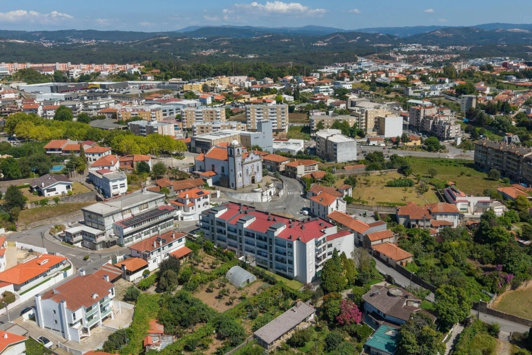 Apartamento T3 para Venda em Arrifana Foto 4