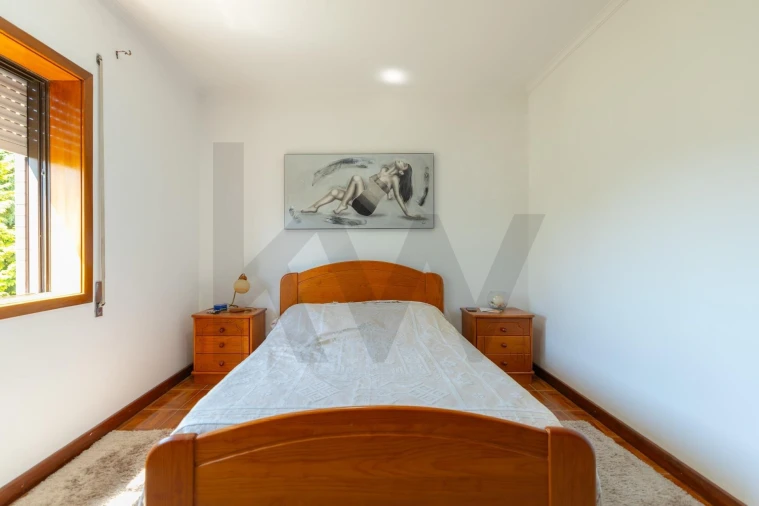 Apartamento T3 para Venda em Arrifana Foto 18