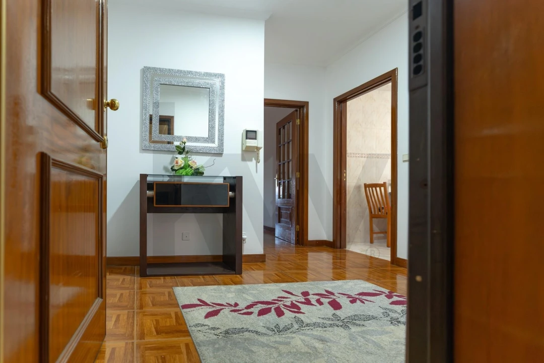 Apartamento T3 para Venda em Arrifana Foto 9