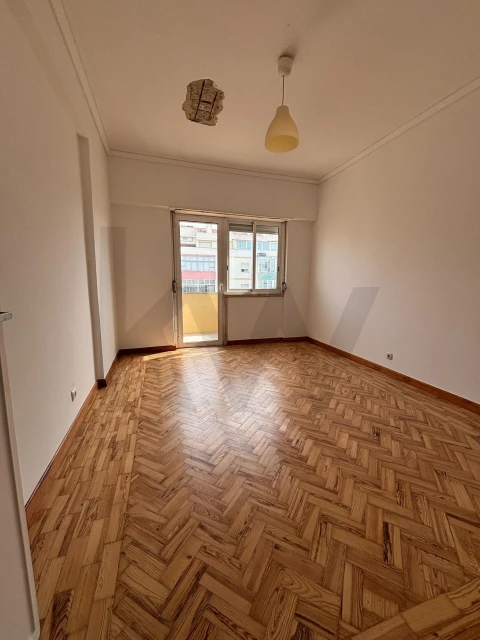 Apartamento T4 para Venda em Lumiar
