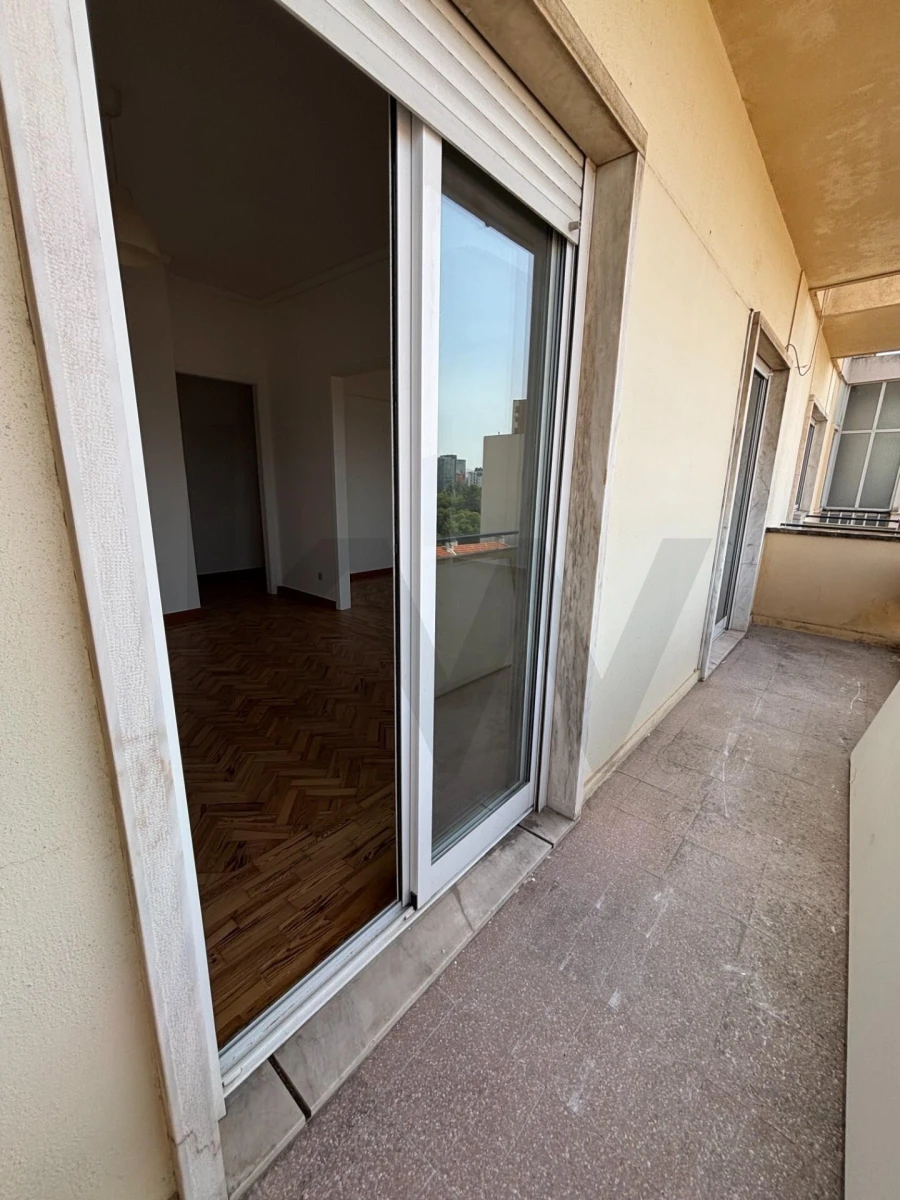 Apartamento T4 para Venda em Lumiar Foto 8
