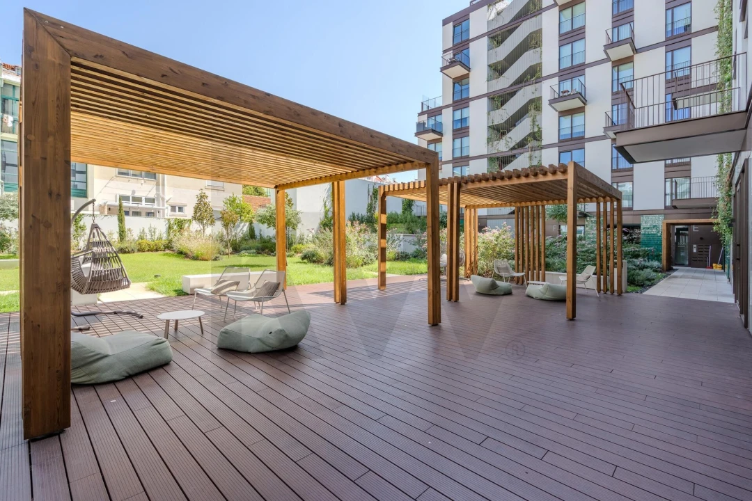Apartamento T2 para Arrendamento em Benfica Foto 42