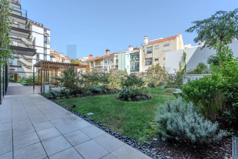Apartamento T2 para Arrendamento em Benfica Foto 46