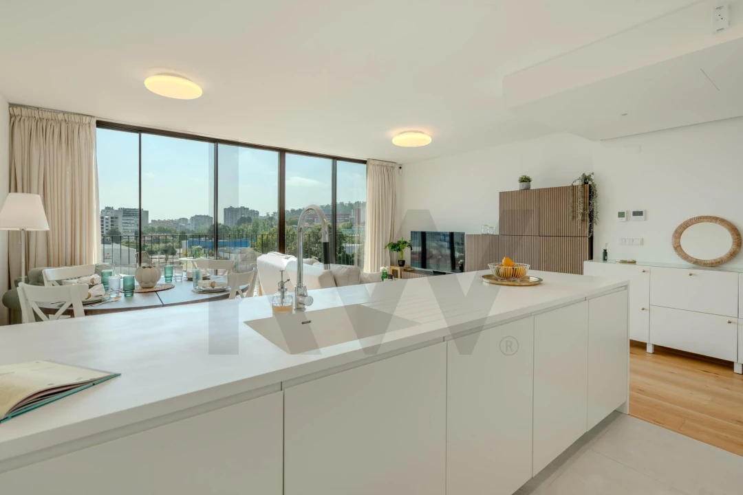 Apartamento T2 para Arrendamento em Benfica Foto 2