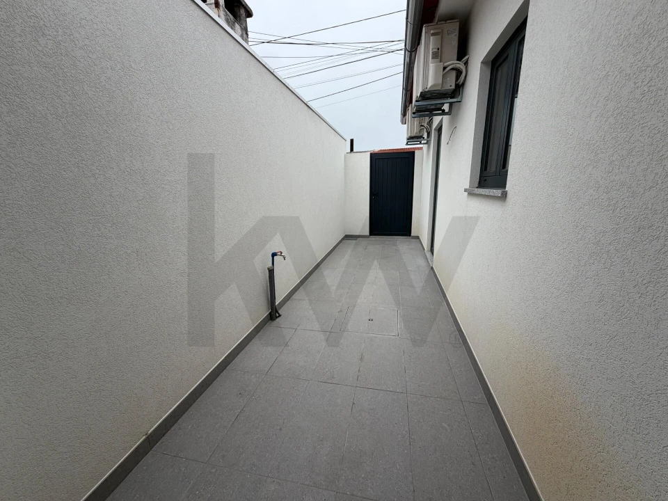 Moradia T3 para Venda em Nogueira do Cravo e Pindelo Foto 19