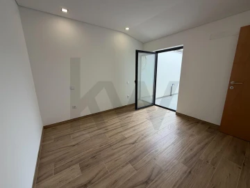 Moradia T3 para Venda em Nogueira do Cravo e Pindelo