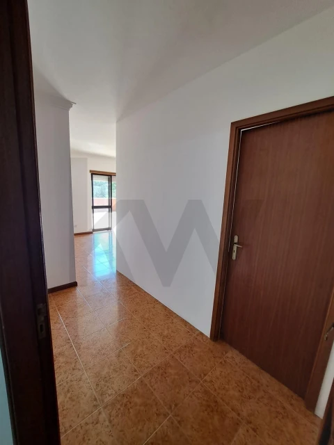 Apartamento T1 para Venda em Sé Nova, Santa Cruz, Almedina e São Bartolomeu