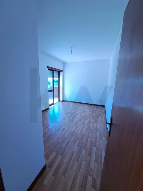 Apartamento T1 para Venda em Sé Nova, Santa Cruz, Almedina e São Bartolomeu