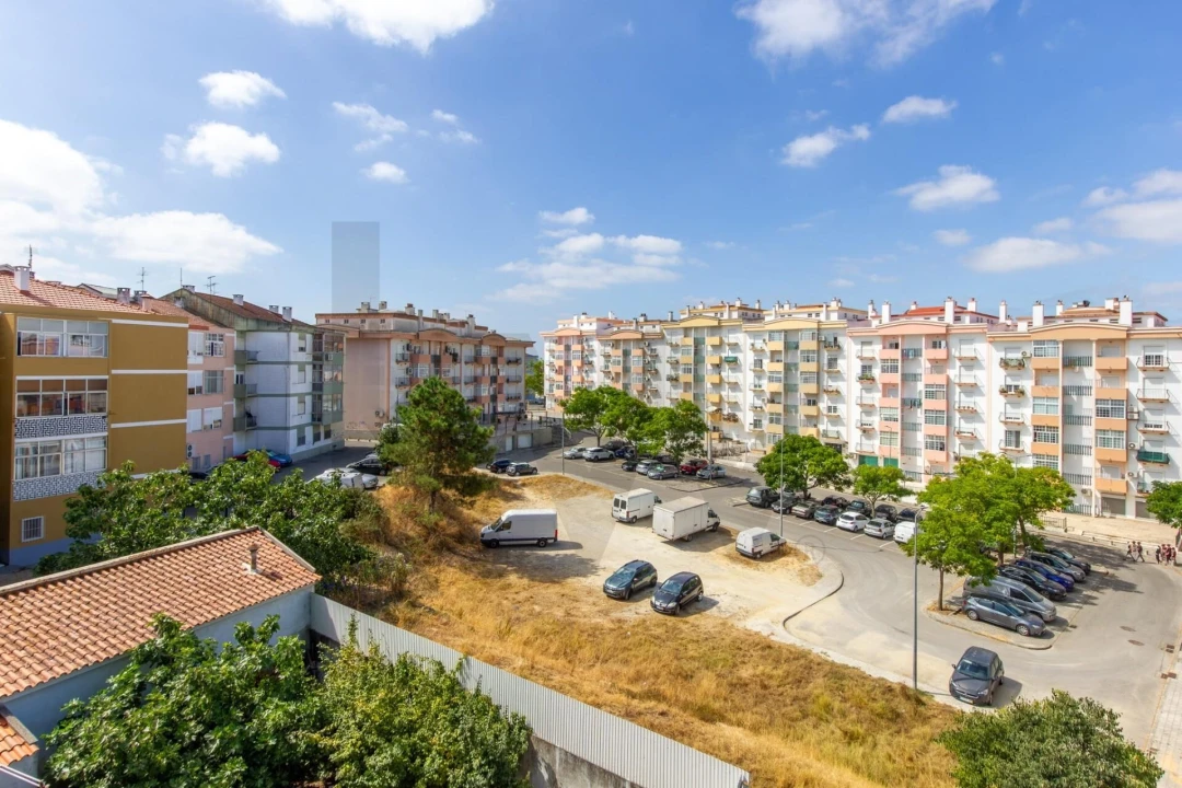 Apartamento T2 para Venda em Amora Foto 23