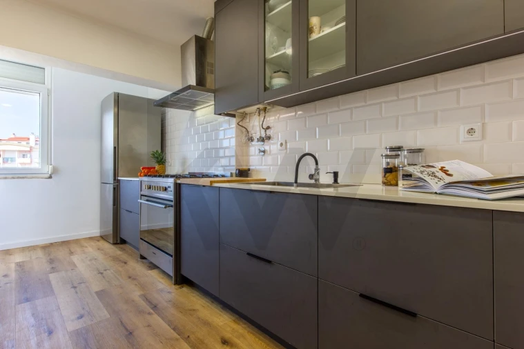 Apartamento T2 para Venda em Amora Foto 6