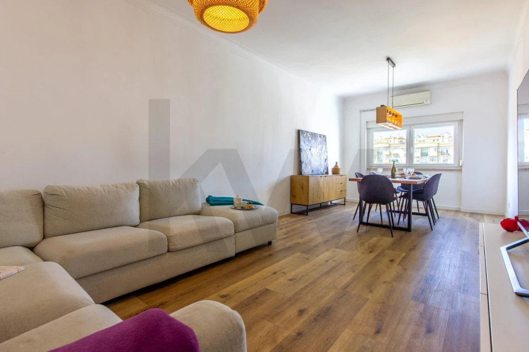 Apartamento T2 para Venda em Amora Foto 1