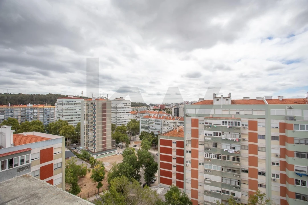 Apartamento T3 para Arrendamento em São Domingos de Benfica Foto 33