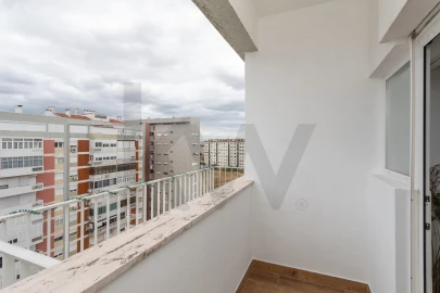 Apartamento T3 para Arrendamento em São Domingos de Benfica