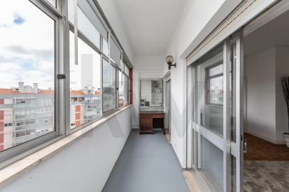 Apartamento T3 para Arrendamento em São Domingos de Benfica