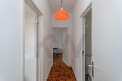 Apartamento T3 para Arrendamento em São Domingos de Benfica