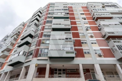 Apartamento T3 para Arrendamento em São Domingos de Benfica