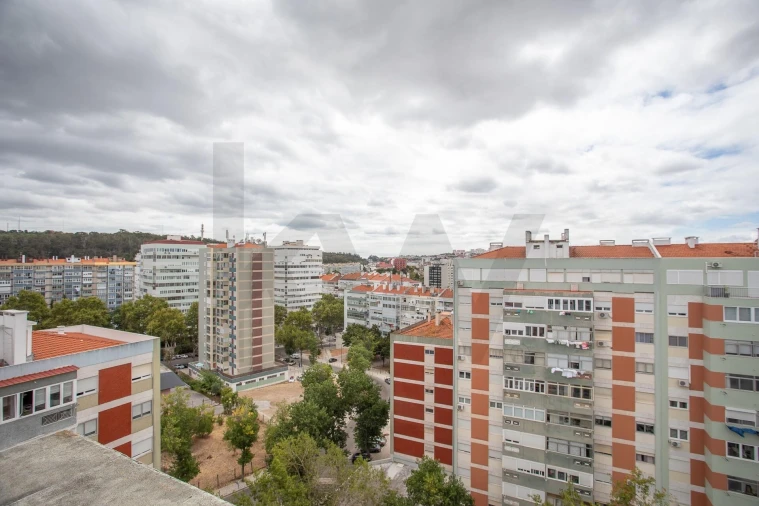 Apartamento T3 para Arrendamento em São Domingos de Benfica Foto 33